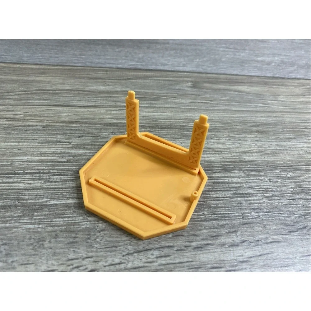 Micro Machines Exploration Harbor Rescue  Galoob 1996 Helicopter Pad‎ Parts Only